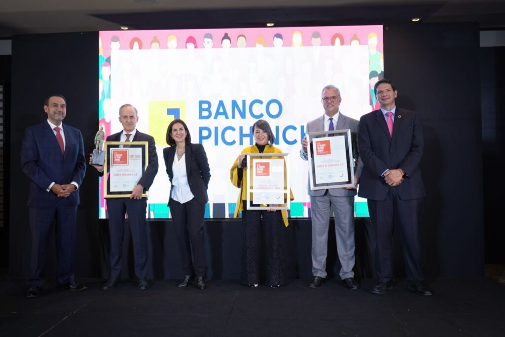 Banco Pichincha, ganador de la categoría empresas nacionales.